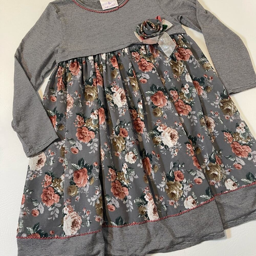 Iris & Ivy Gray Stripe and Floral, Long sleeve Girls Dress. Size 6X. Preloved.